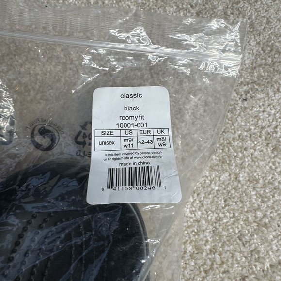 CROCS Black Slip-On shoe m9/w11 - Picture 7 of 7